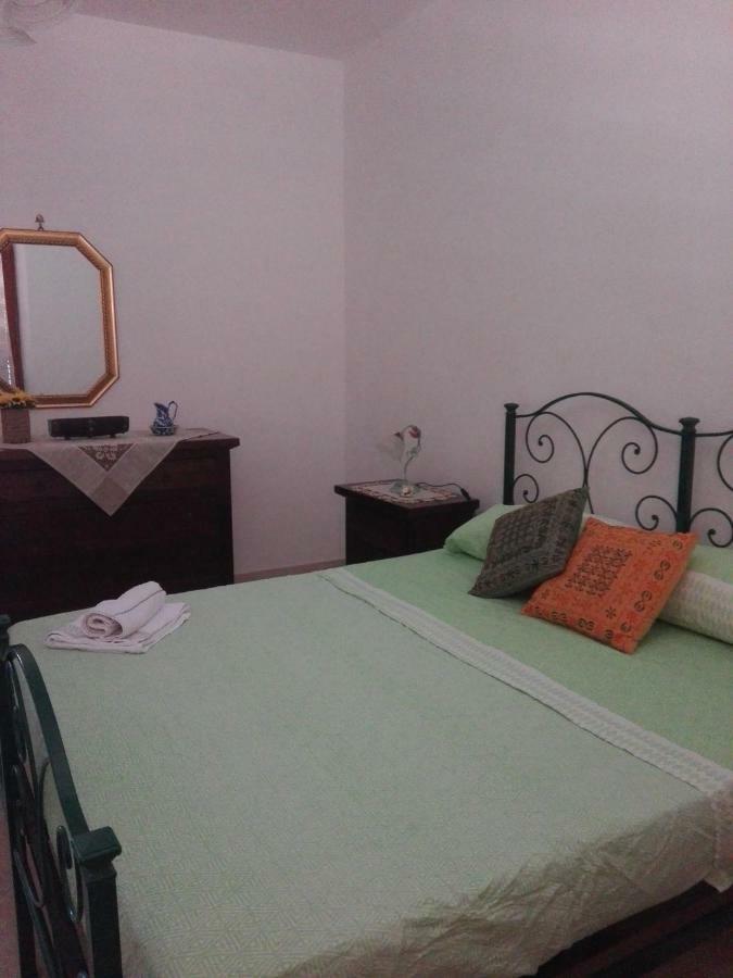 Casa Della Camperia Apartment ฟาวีญานา ภายนอก รูปภาพ